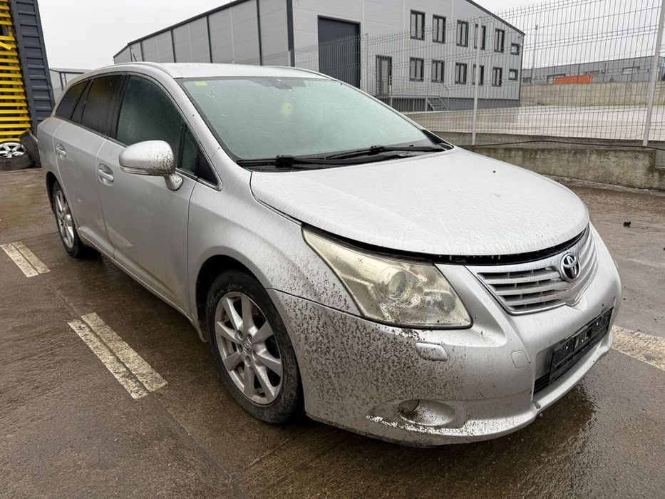 Dezmembrez / Dezmembrari / Piese / Accesorii Toyota avensis t27 2009 break 2.2 d4d stanga xenon