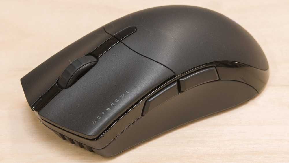 Продам беспроводную мышь Corsair Sabre RGB Pro Wireless