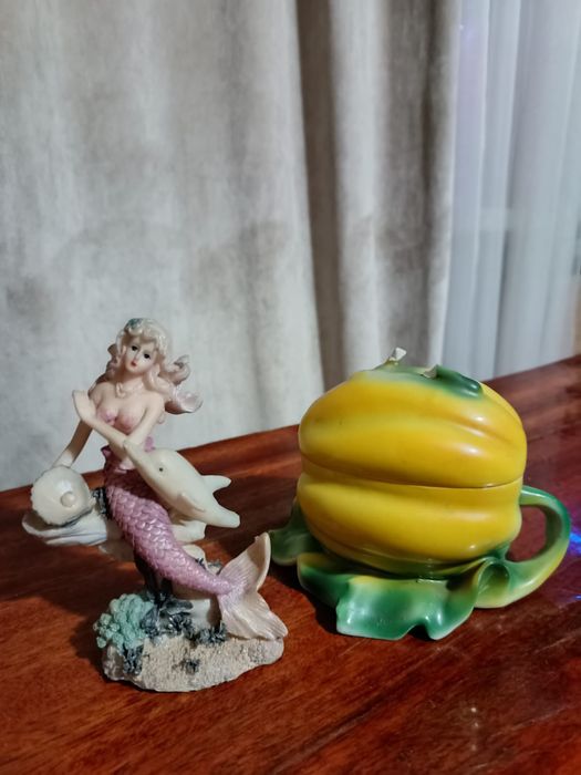 Сувенирные наборы, статуэтки