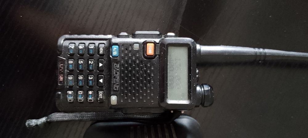 Радиостанция baofeng uv5r