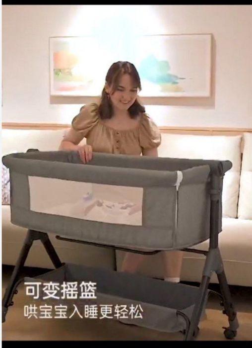 Детская люлька — это специальная кроватка для малышей и новорожденных.