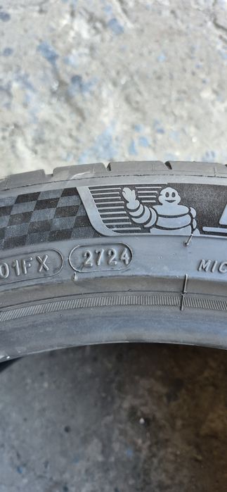 4 anvelope vara Michelin,fata 255/40/20,spate 295/35/20.Pret/buc