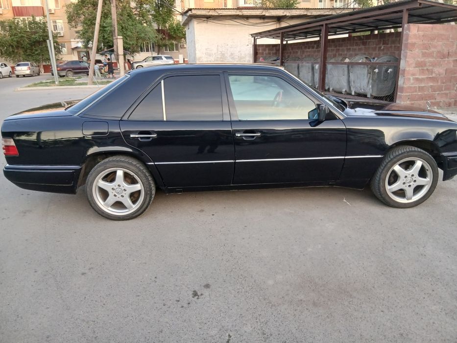 Мерседес 124 Е280