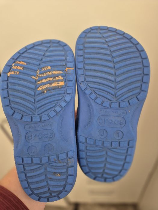 Papuci crocs mar j1 si cizme crocs mar c13