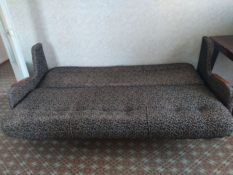 Диван-кровать + 2 кресла