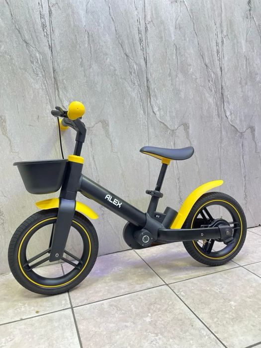 Детский Беговел велосипед 5 в 1