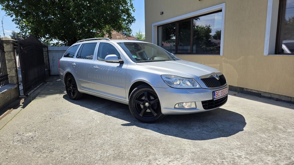 SKODA Octavia 2011 — imagine 5