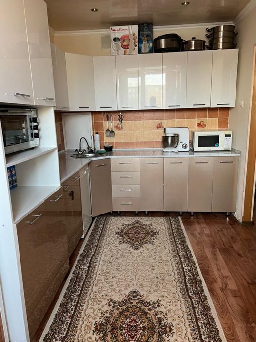 Кухонный гарнитур