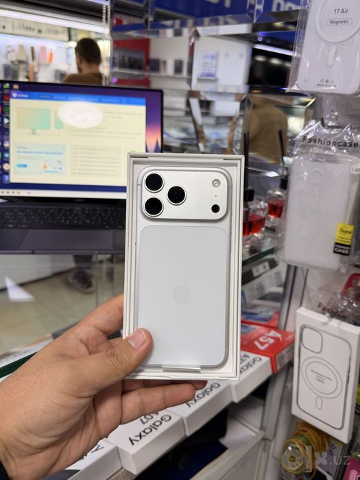 Iphone 17 pro Max 2 trb