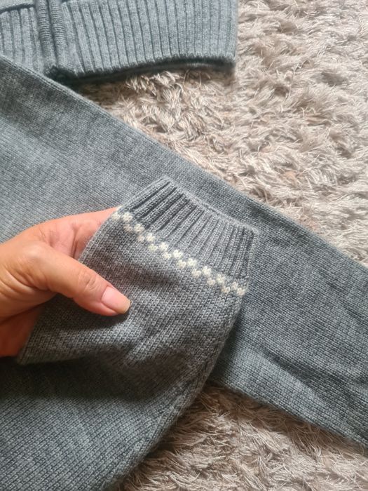 Compleu din lână 100%