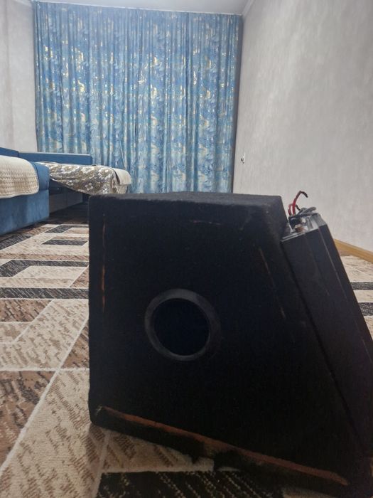 Продам саббуфер XPLOD торг нет Срочно за 10к