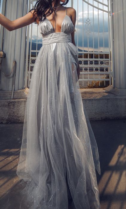 Абитуриентска рокля