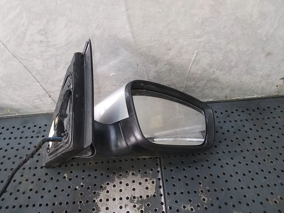 Oglinda electrica dreapta seat toledo 4 kg3 pentru piese 5jc857408c