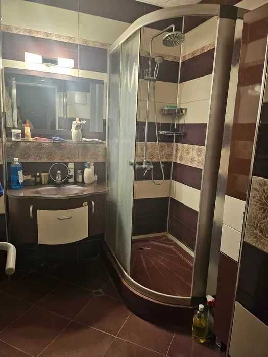 Продава се Тристаен апартамент в Садово - 118 кв.м за 597 €/кв.м - Снимка #8