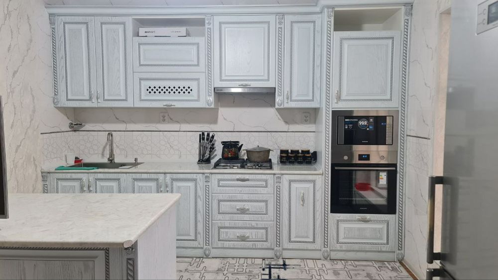 Кухонная мебель из натурального шпона