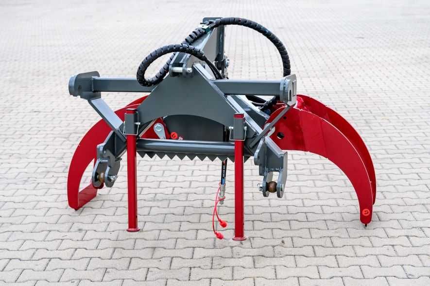 1.5 to 1.8 m graifer tractor / incarcator - forestier lemne busteni