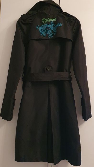 Trenci Desigual mas M