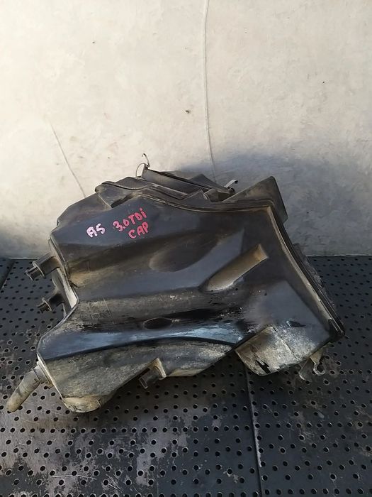 Carcasa filtru aer 3.0 tdi audi a5 8t 8k0133835b 8k0133843d