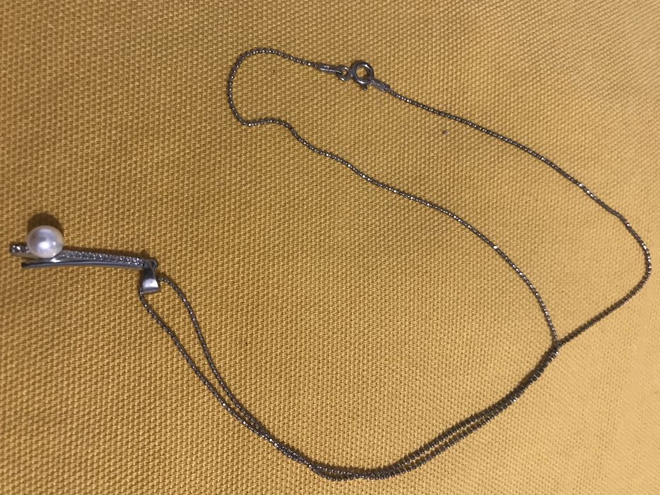 Комплект сребърни обици и колие с перли и цирконий