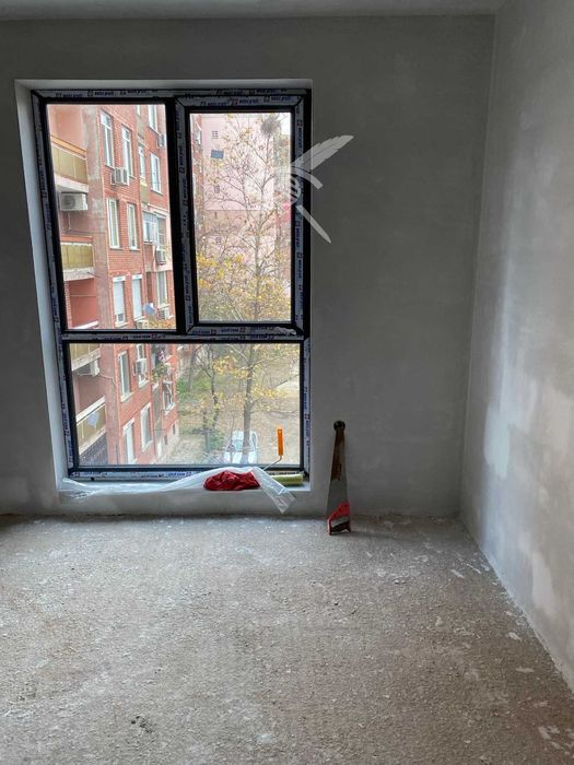 Продава се Тристаен апартамент в Пловдив, Каменица 2 - 120 кв.м за 1334 €/кв.м - Снимка #2