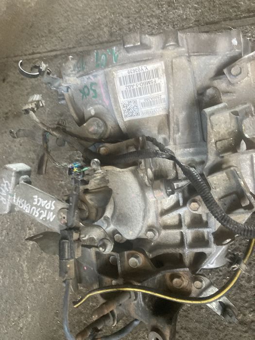 Mitsubishi space star 1.0i 2015 година 5 скорости Скоростна Кутия