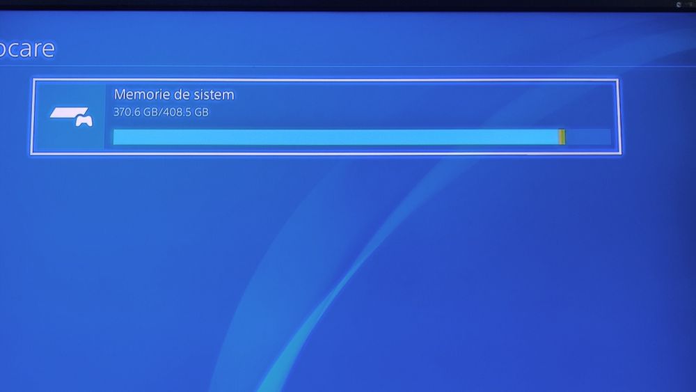 PS4 slim+3xcontroller+volan