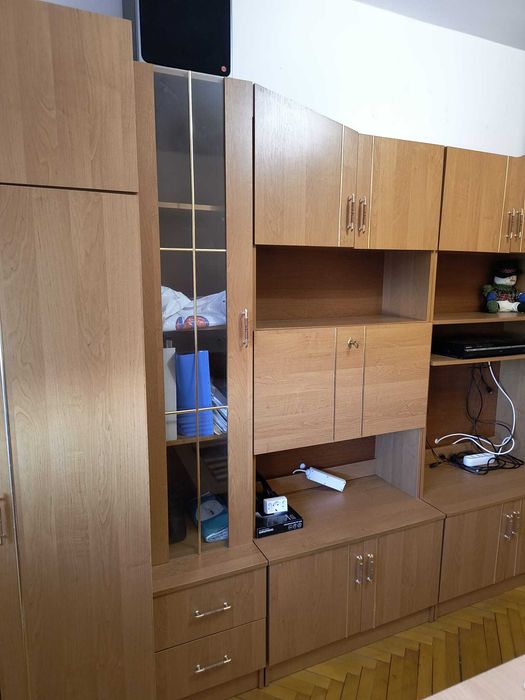 Vand Biblioteca in stare f buna