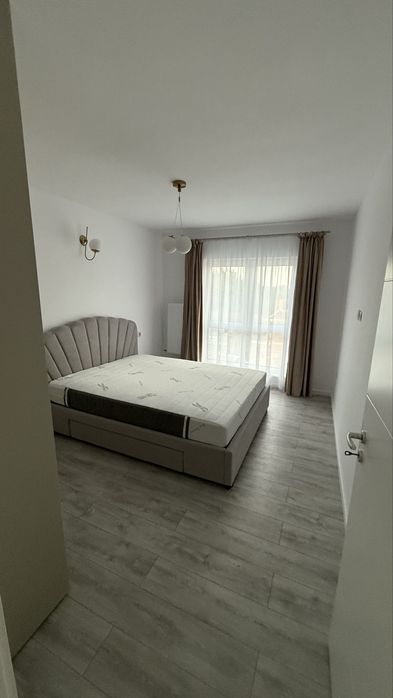 Casa de inchiriat/ de vanzare zona laniste