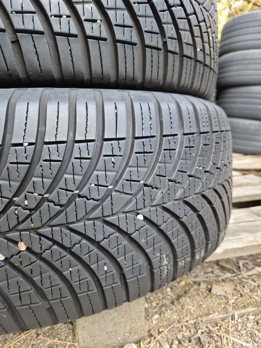 4бр. 225 55 18 Goodyear всесезонни.