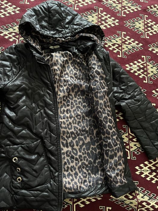 Жеңіл женский куртка сатылады