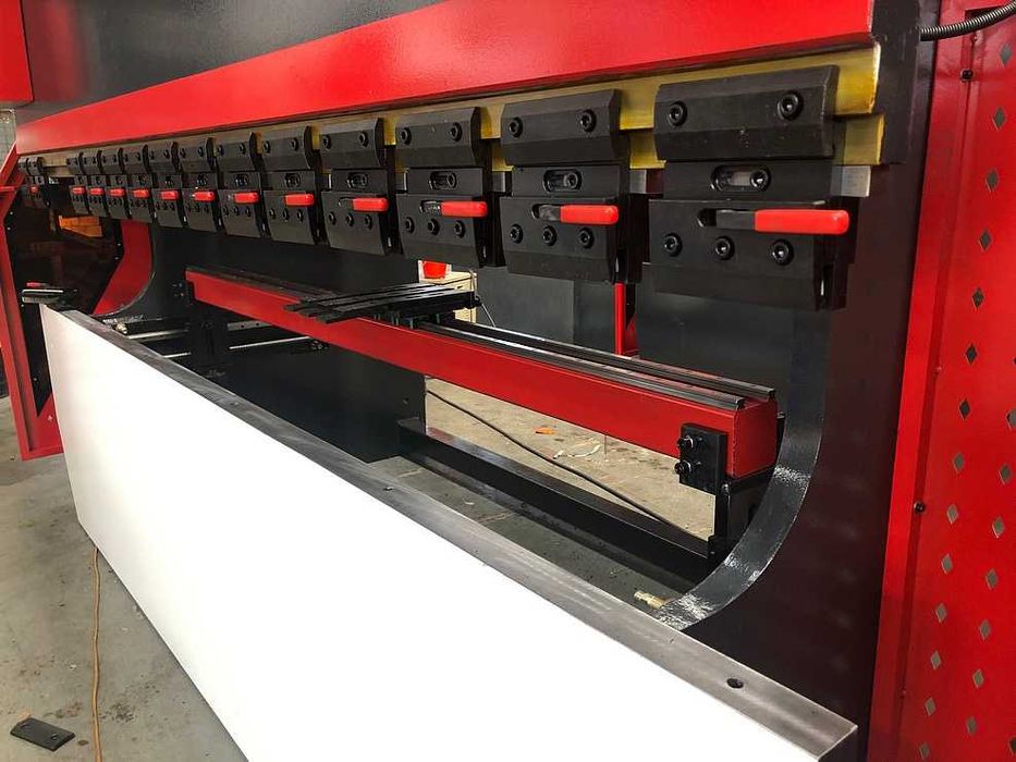 Листогибочный пресс / листогиб для металла 63/2500