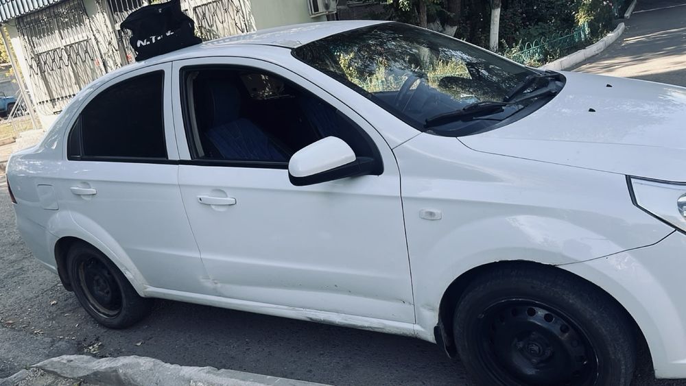 Chevrolet Nexia (Ravon R3).