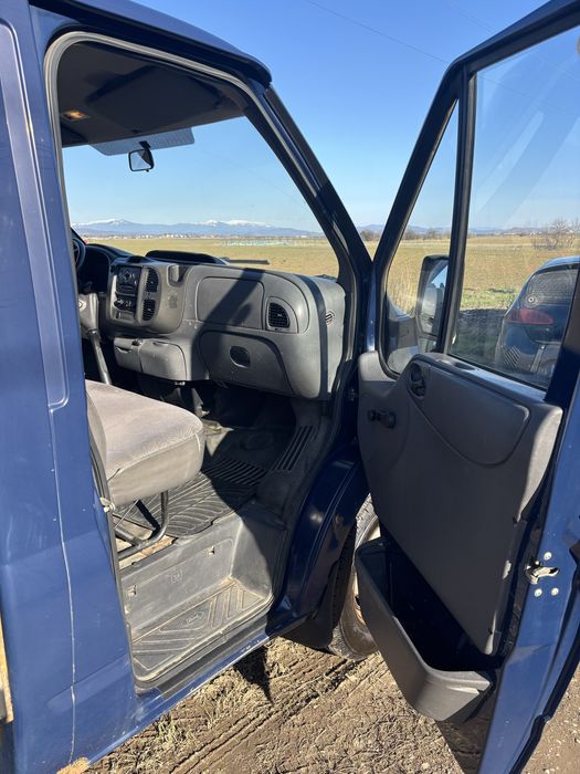 Продавам Форд Транзит ФТ 350