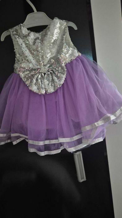 Детски роклички размер 6-9.15 лв за бр.