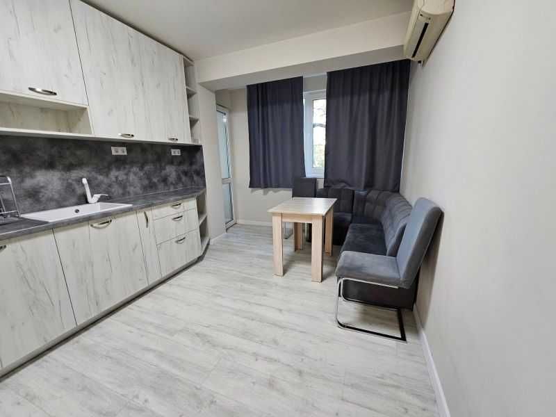 Дава се под наем Тристаен апартамент в Пловдив, Мараша - 90 кв.м за 510 € - Снимка #2