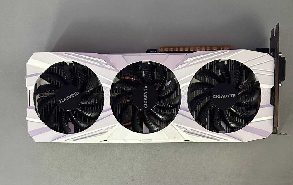 Видео карта GTX 1080