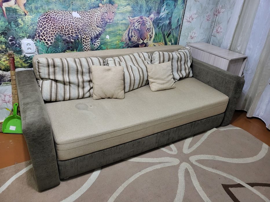 Продам диван, раскладываеься