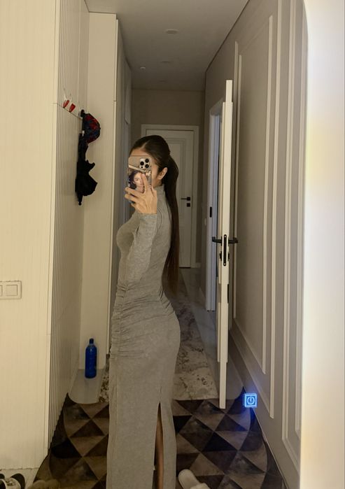 Платье облегающий