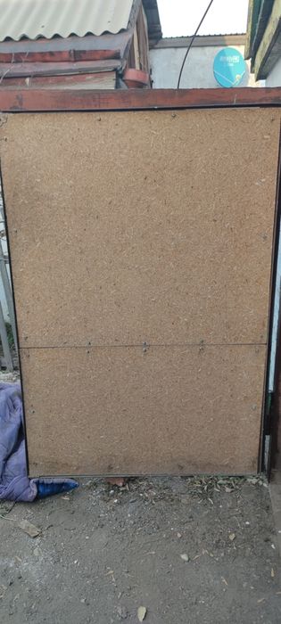 Железные гаражные ворота