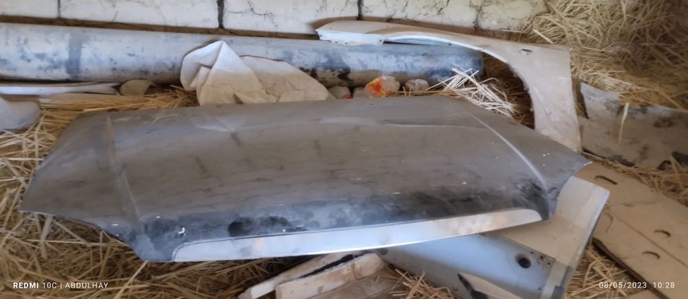 Lasetti krilo fara kapot