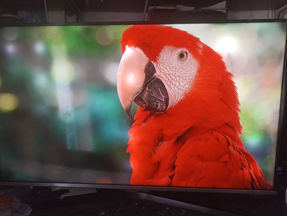Продается телевизор Samsung 43