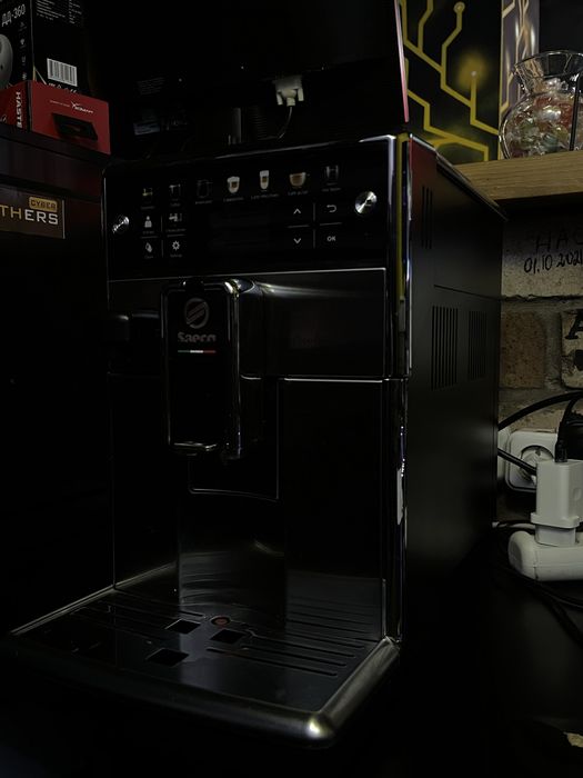 Кофемашинка Delonghi