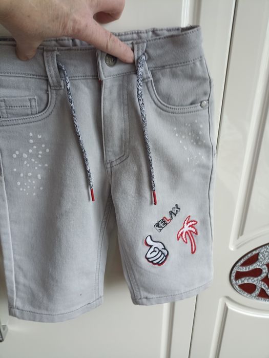 Шорты на мальчика 120см