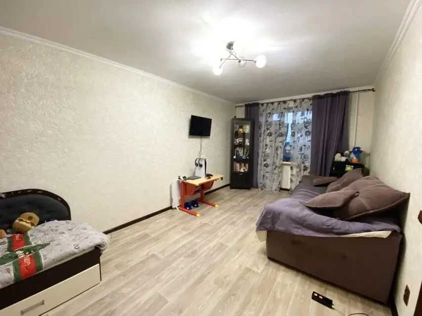 Дава се под наем Едностаен апартамент в София, Зона Б-18 - 44 кв.м за 408 € - Снимка #1