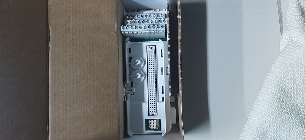 Компактный терминальный базовый модуль