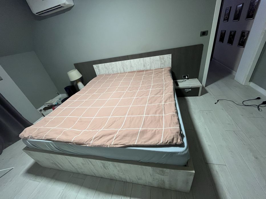 Легло 180/200 + нощни шкафчета, чекмеджета и матрак