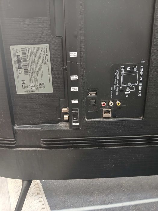Телевизор Samsung 50"