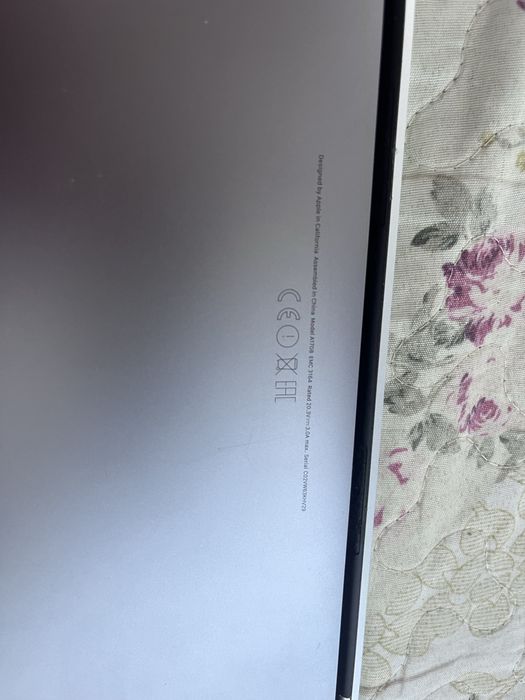 MacBook Pro 13” 2017 A1708, 8GB RAM, 256GB SSD – за ремонт