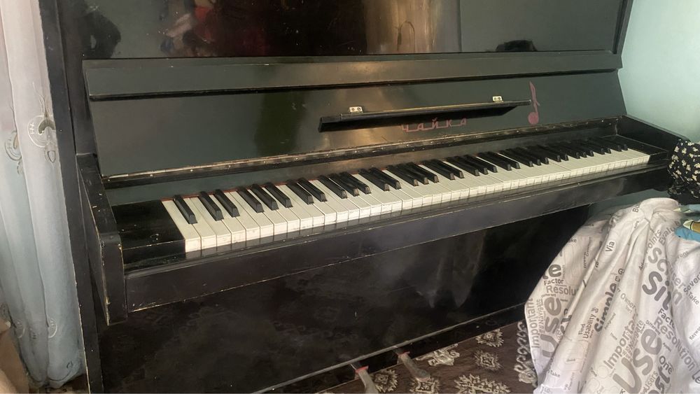 Farta piana hamma klavishi ishlaydi kam ishlagan 2 million sum