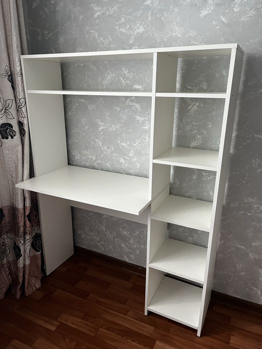 Продается писменный стол